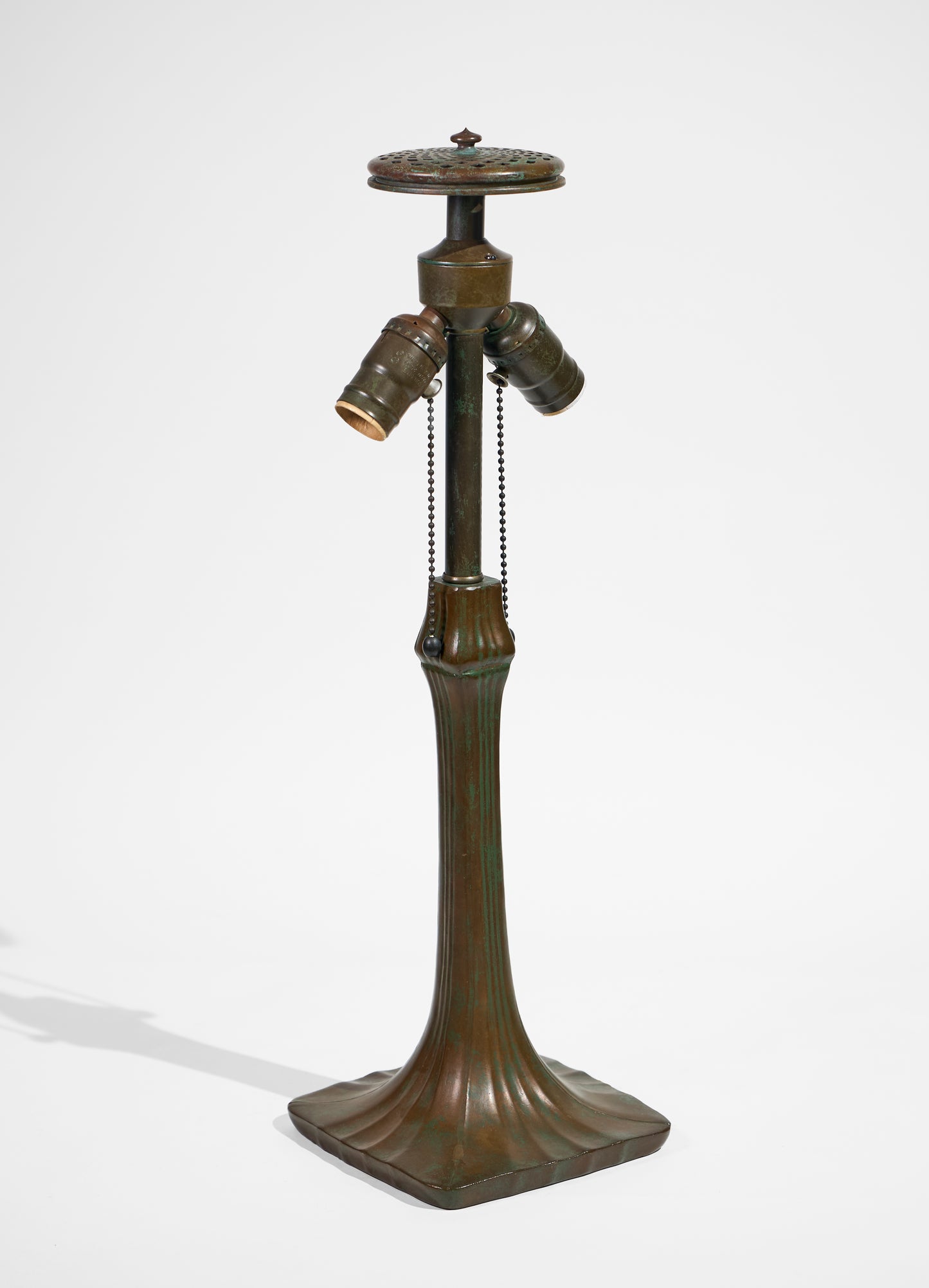 Z Handel Style Base - Tiffany Reproduction Hardware