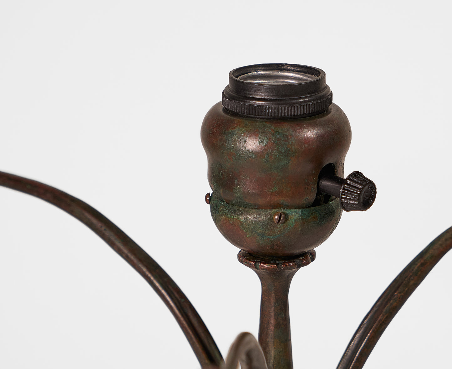 LB 3 Arm Ruffle Base - Tiffany Reproduction Hardware