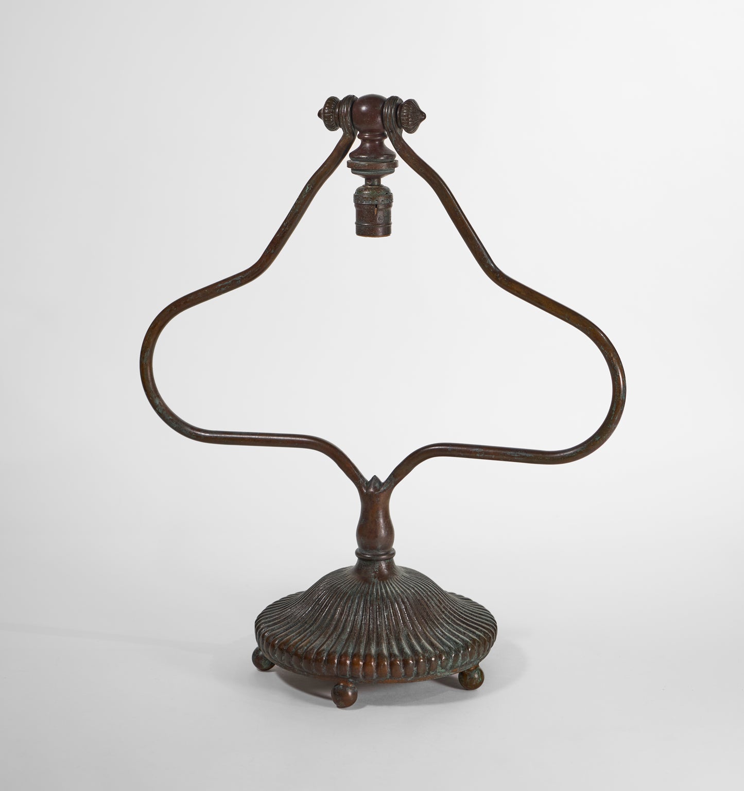 WB Ribbed Harp Base
