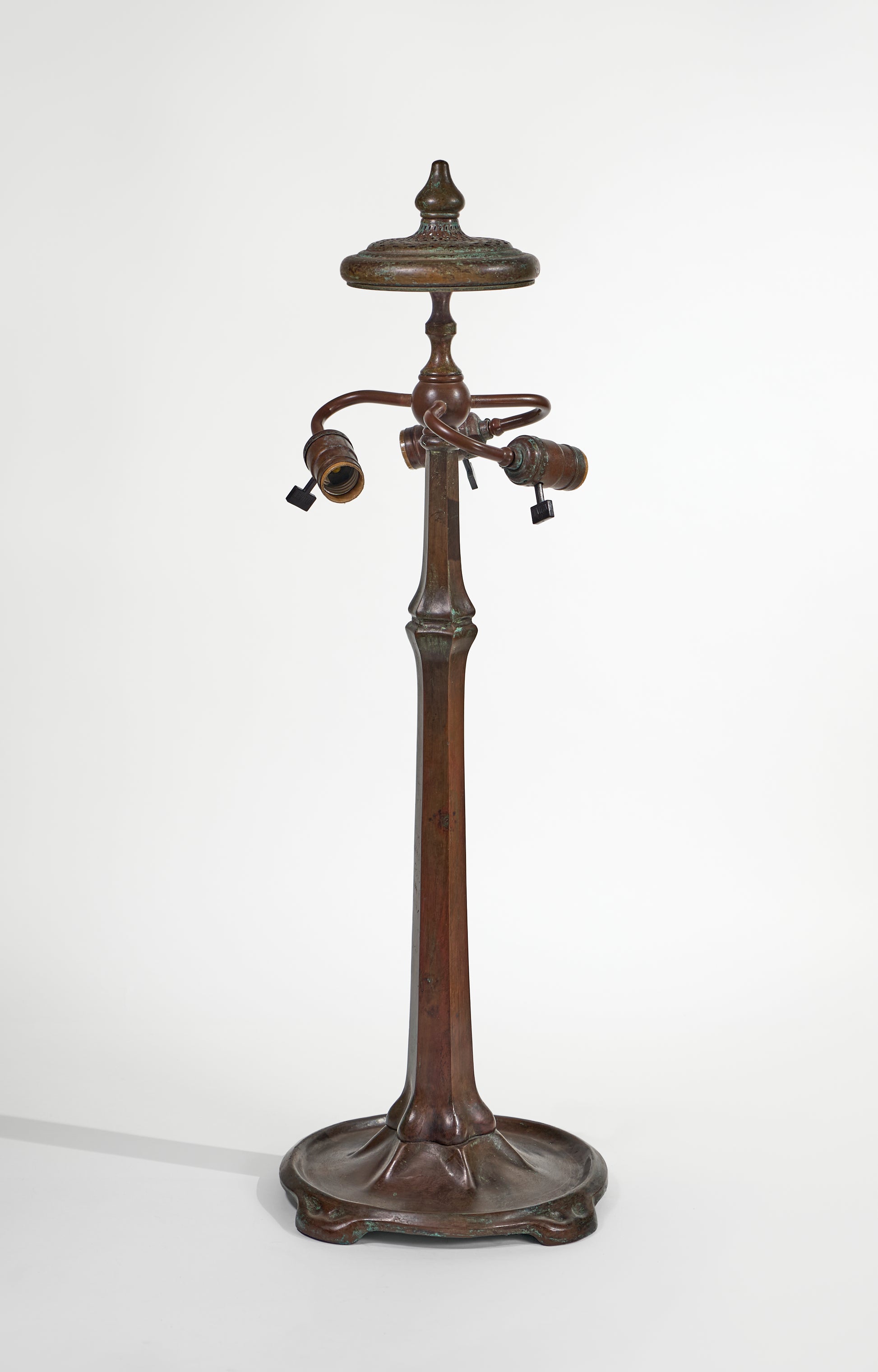 Koting Studio Large Stick Base - Tiffany Reproduction Hardware