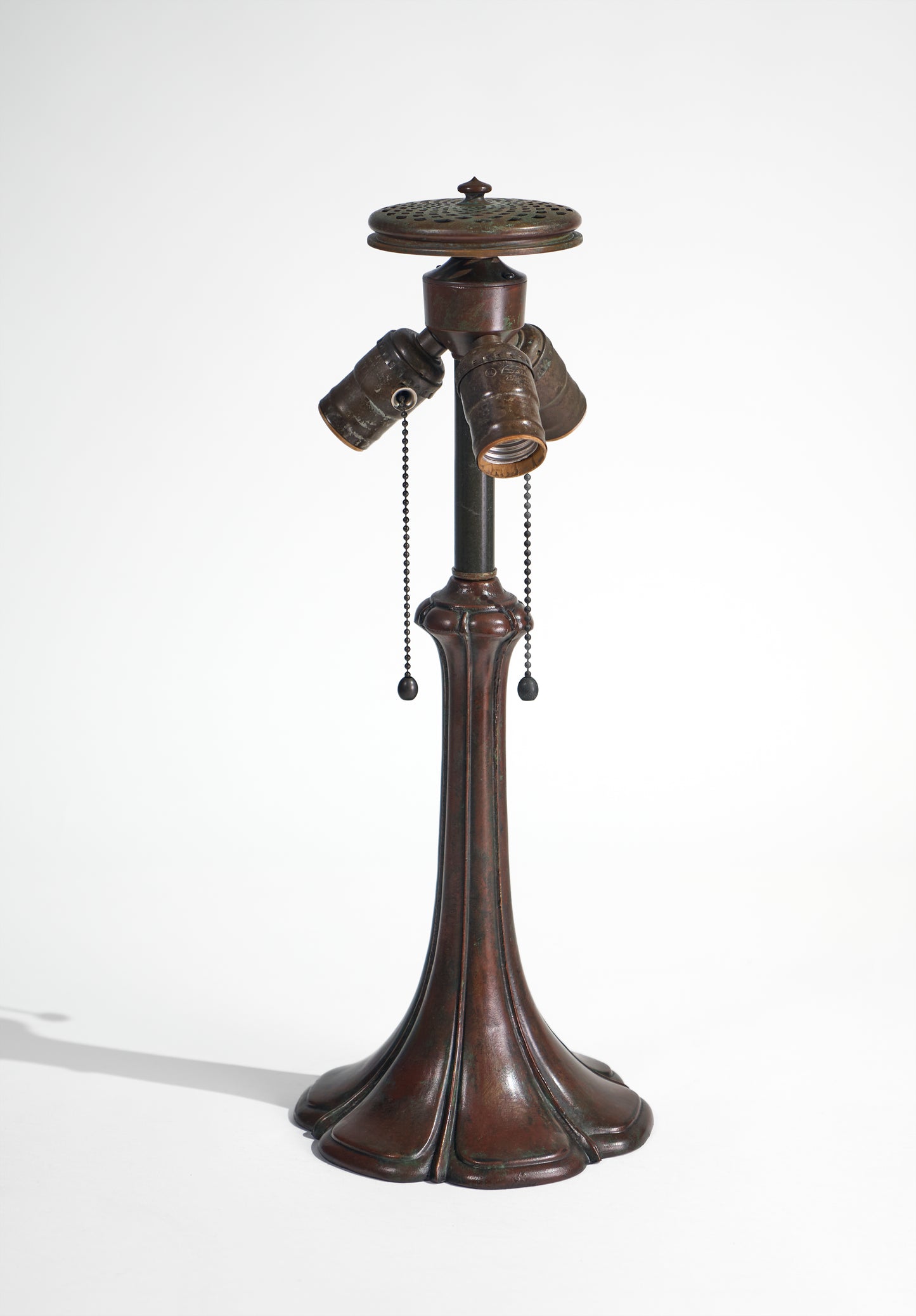 Z Handel Style Base - Tiffany Reproduction Hardware