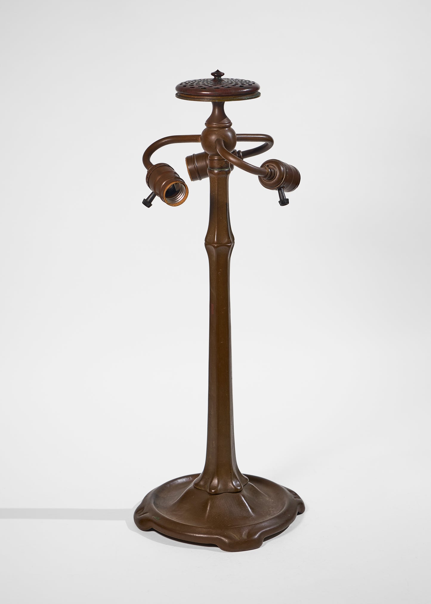 Koting Studio Small Stick Base - Tiffany Reproduction Hardware
